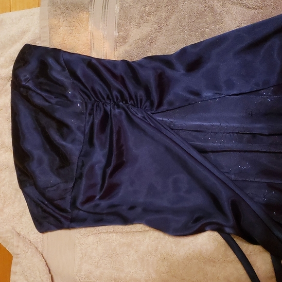 Dark Blue Dress with Sparkling Rose Outlines - Picture 5 of 11